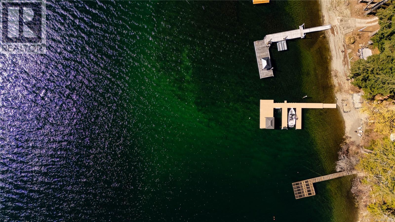  9686 Creekside Drive, Youbou