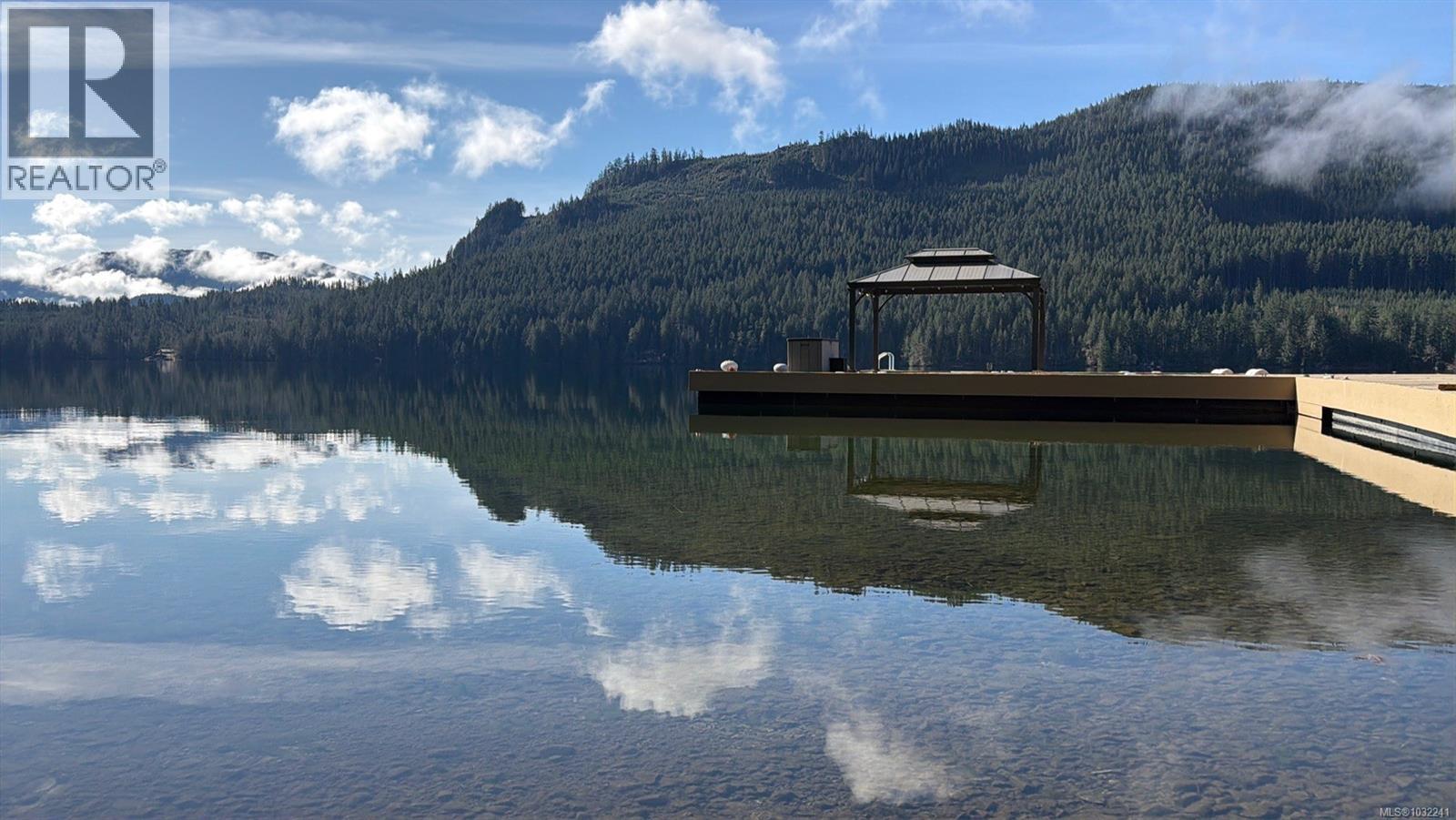  9686 Creekside Drive, Youbou