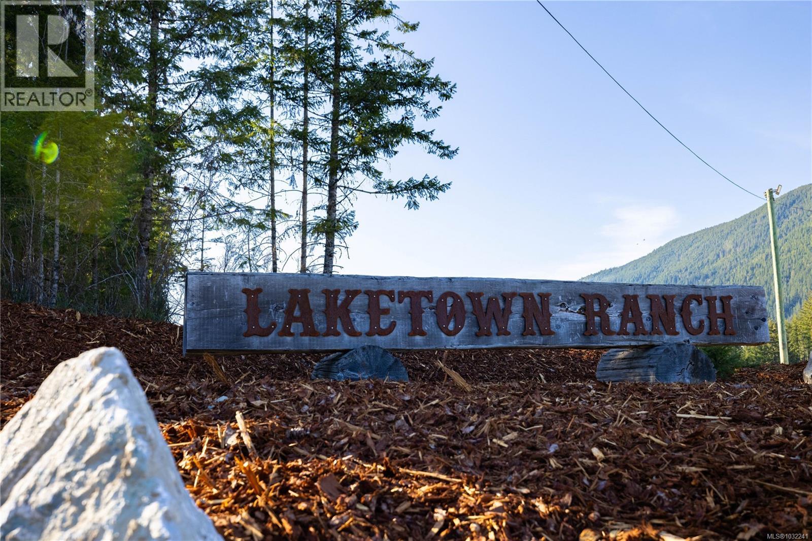  9686 Creekside Drive, Youbou