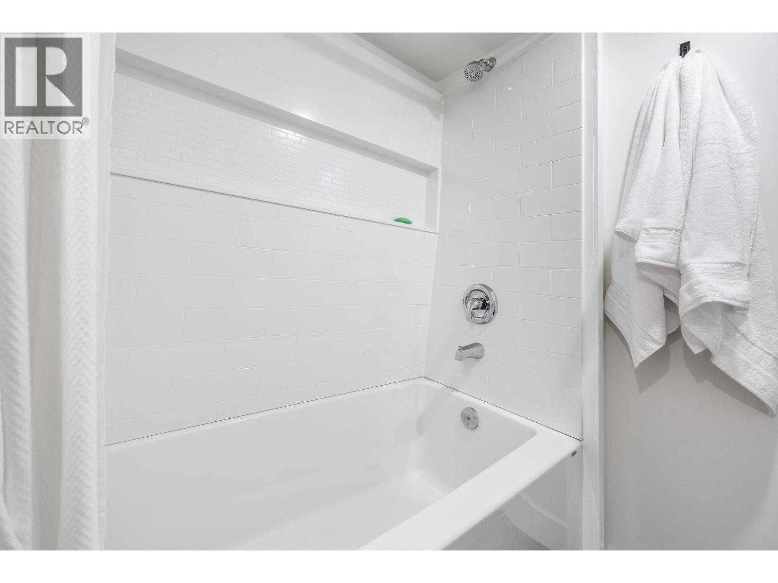 1224 Lawson Avenue, Kelowna