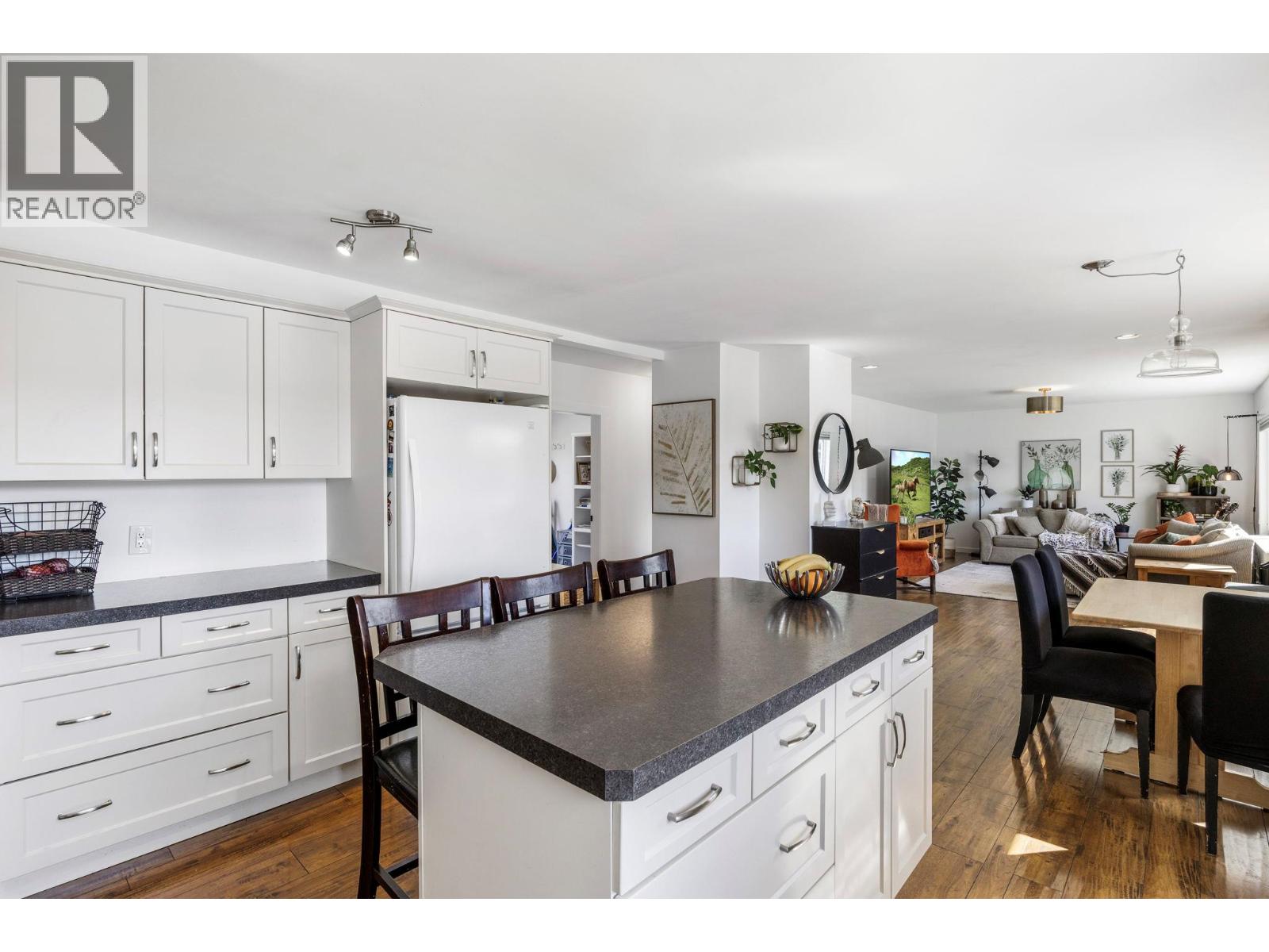 1224 Lawson Avenue, Kelowna