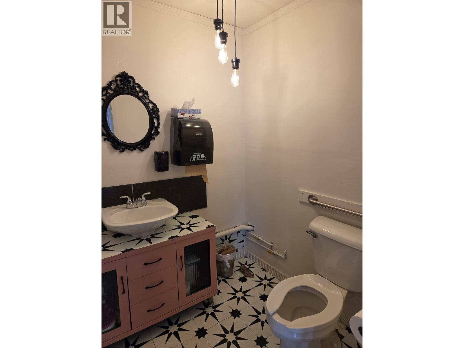 101 3307 32 Avenue, Vernon