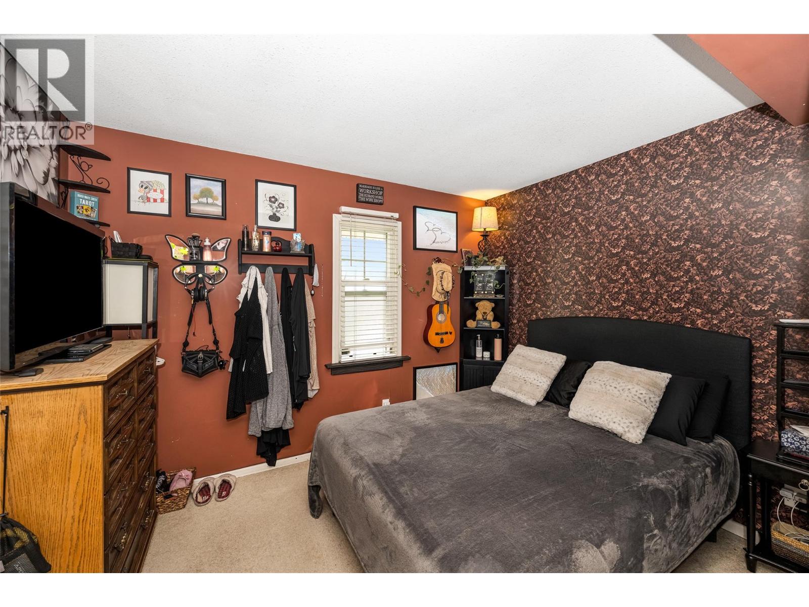 1915 33 Street, Vernon