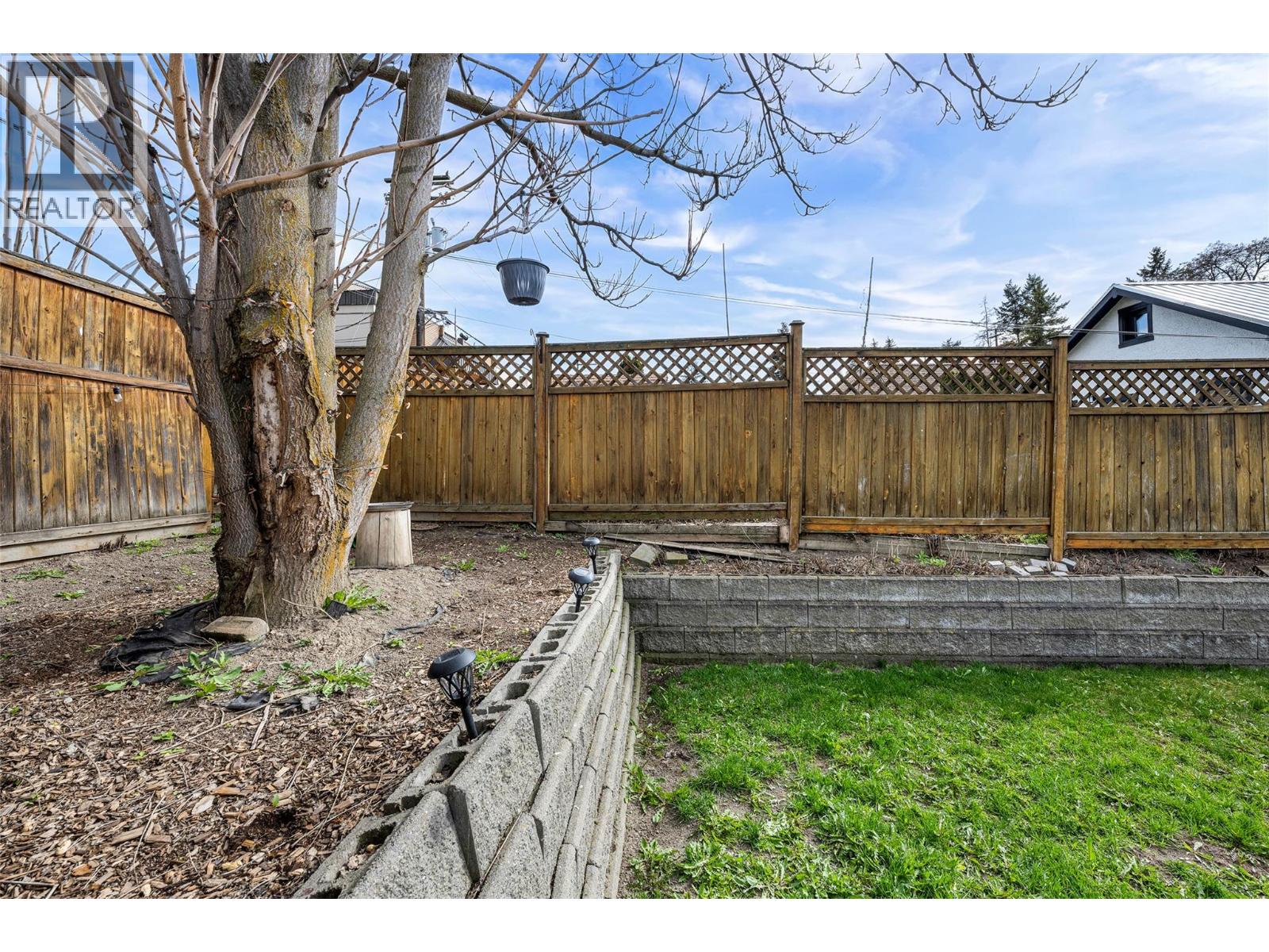 1915 33 Street, Vernon