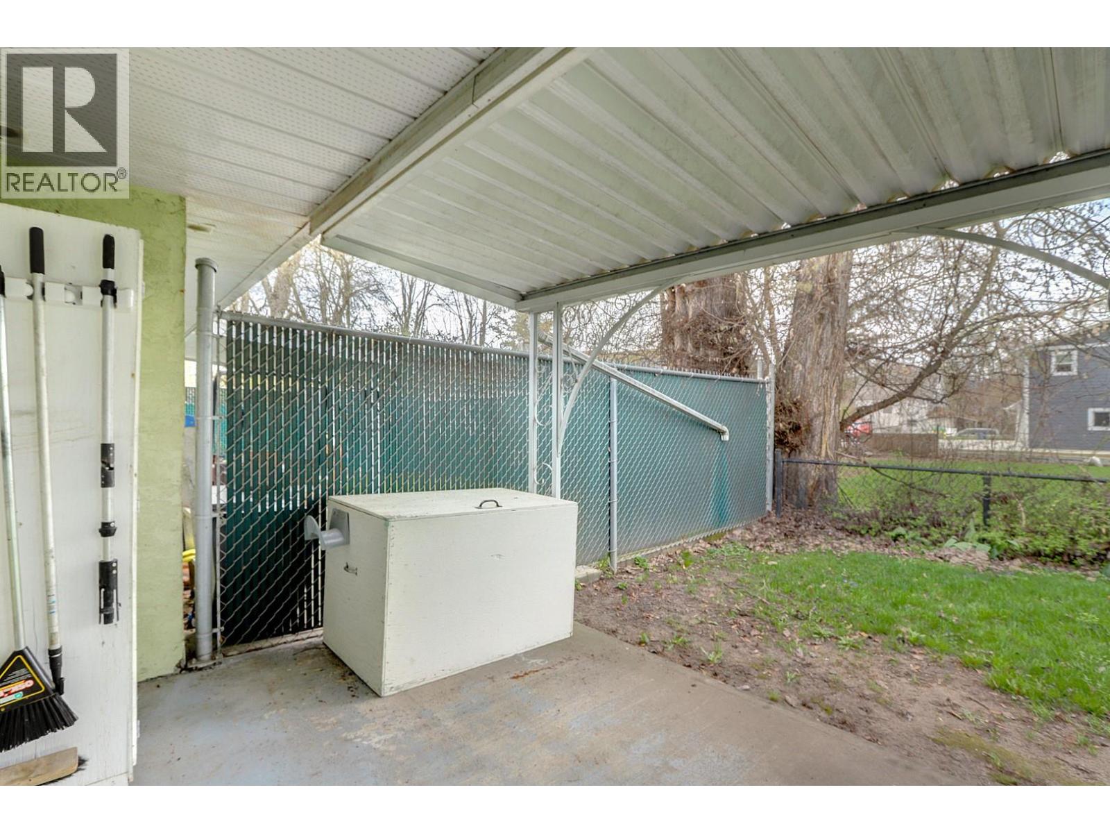 #2 2180 FLETCHER AVENUE - 22