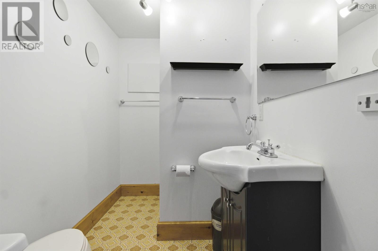 Property 26 of 29 of 719 Gilberts Lane