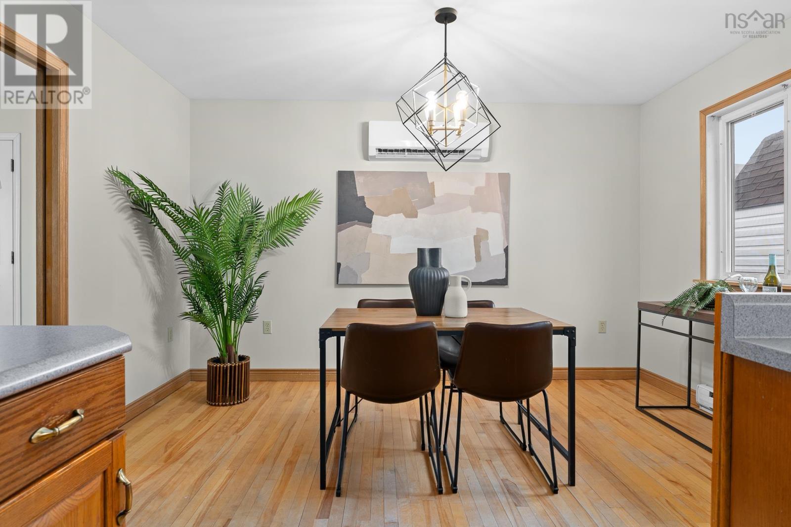 Property 15 of 34 of 61 Lancaster Drive