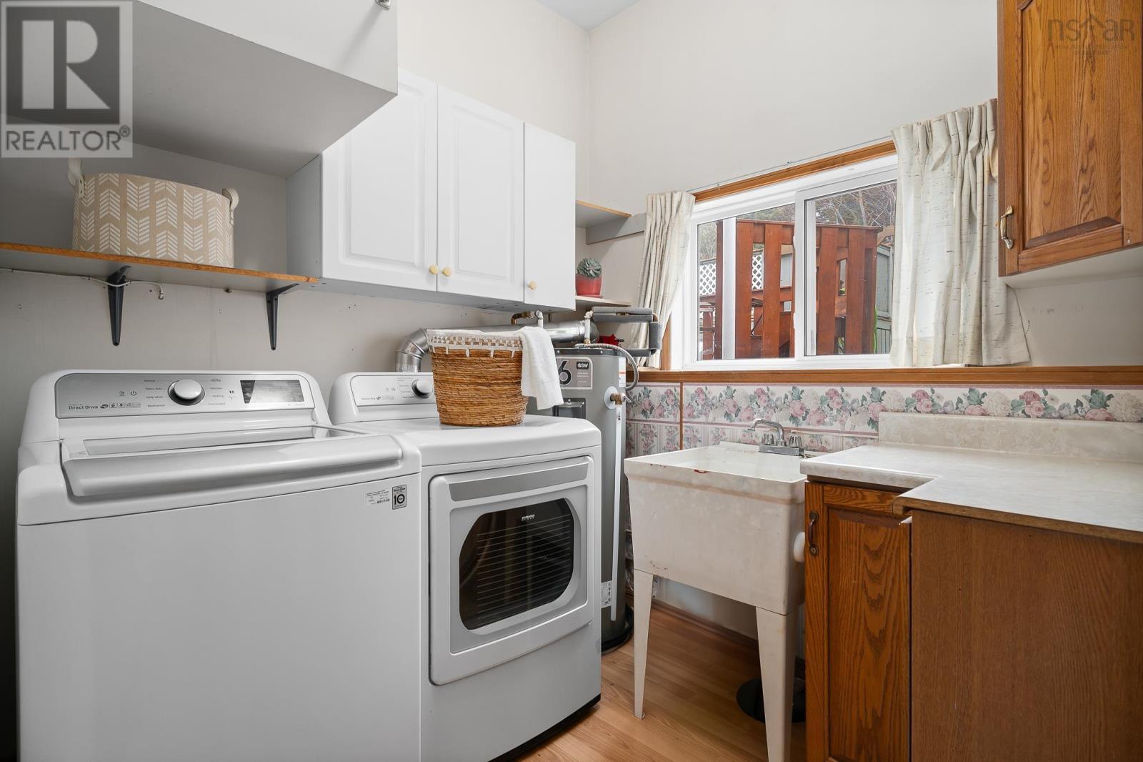 Property 27 of 34 of 61 Lancaster Drive