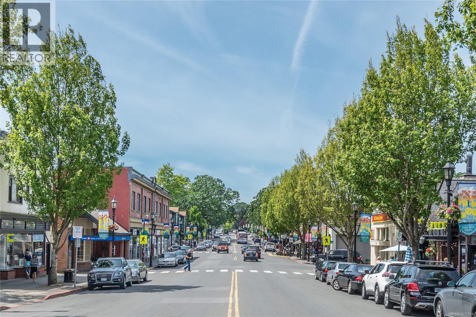 104 1284 Beach Drive, Oak Bay