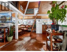 Kitchen - C 3 1 Dallas Rd, Victoria, BC V8V0B2 Photo 6