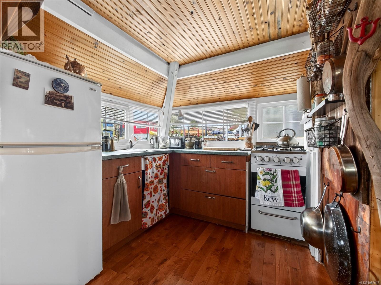 C 3 1 Dallas Road, Victoria