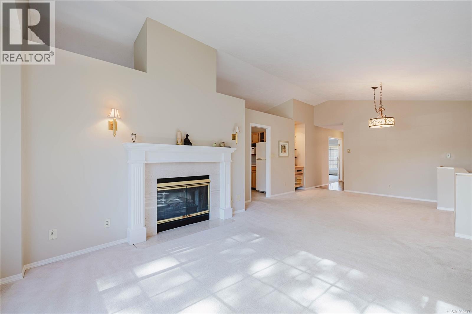 #4 901 KENTWOOD LANE - 7