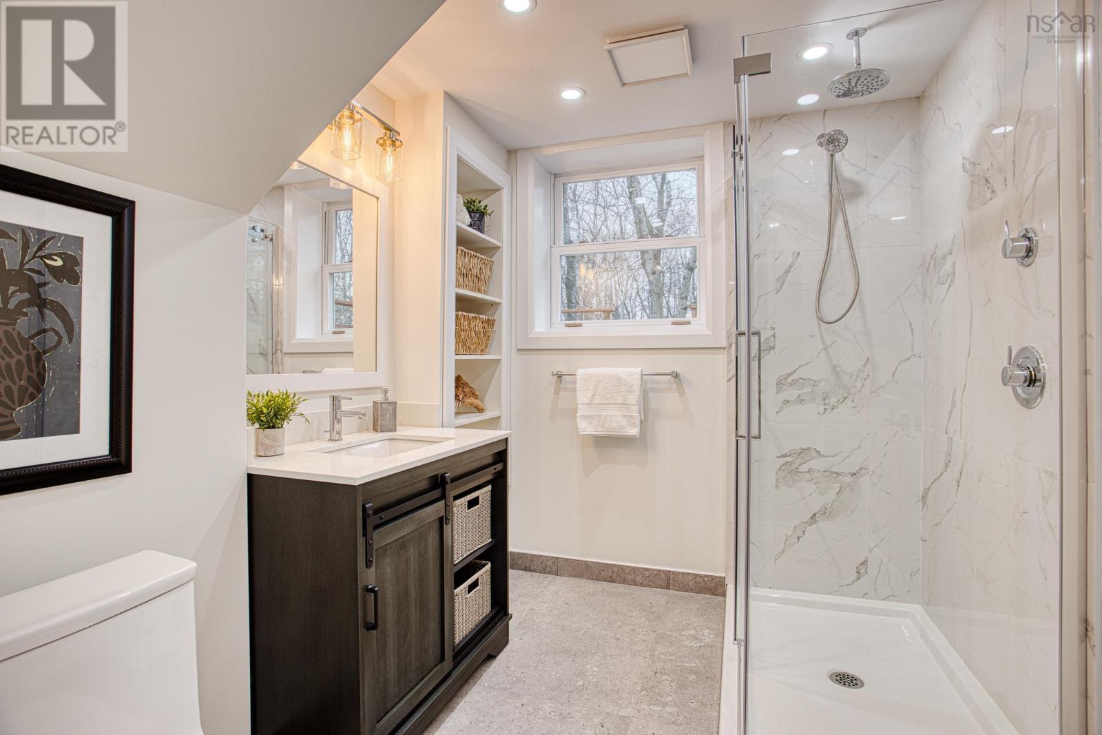 Property 41 of 41 of 9 Crestview Drive