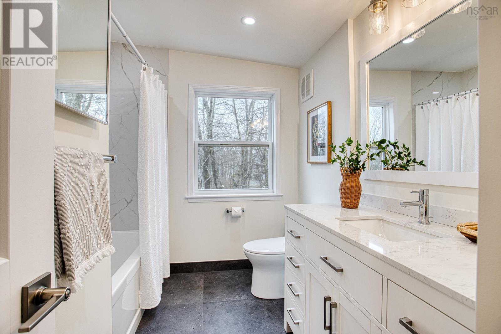 Property 32 of 41 of 9 Crestview Drive