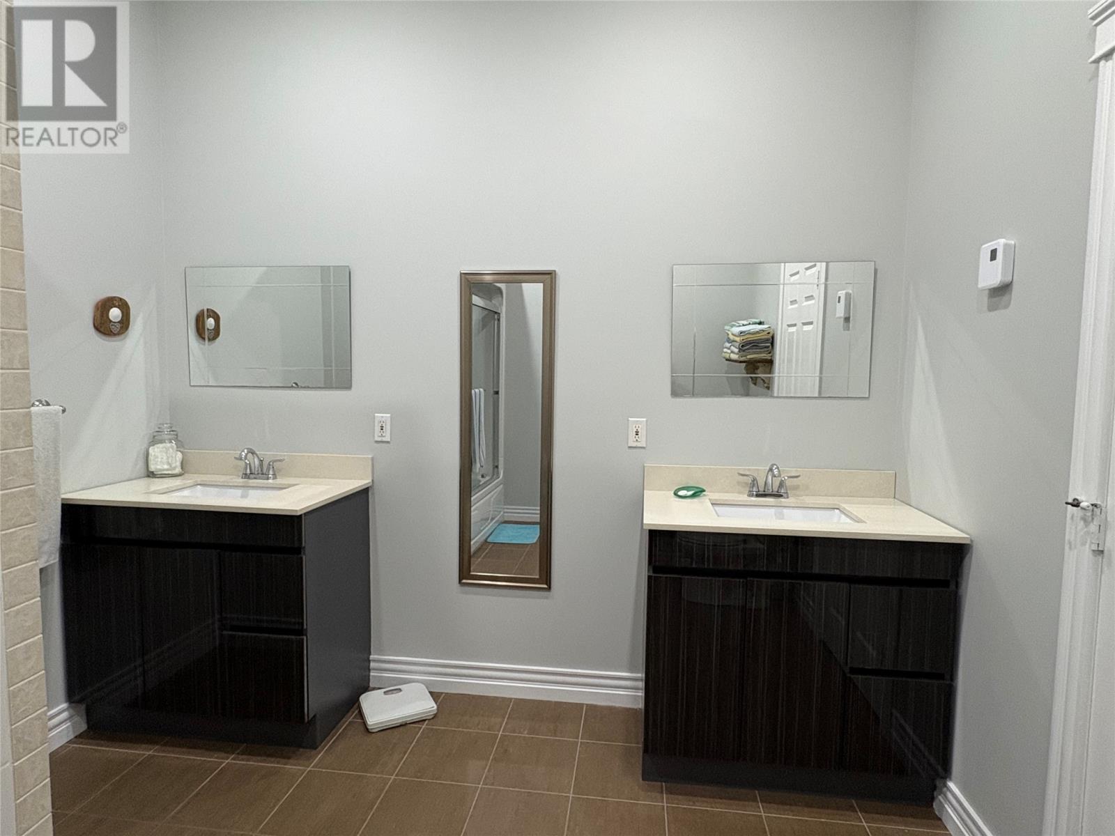 1671 Oceanview Drive — photo 25