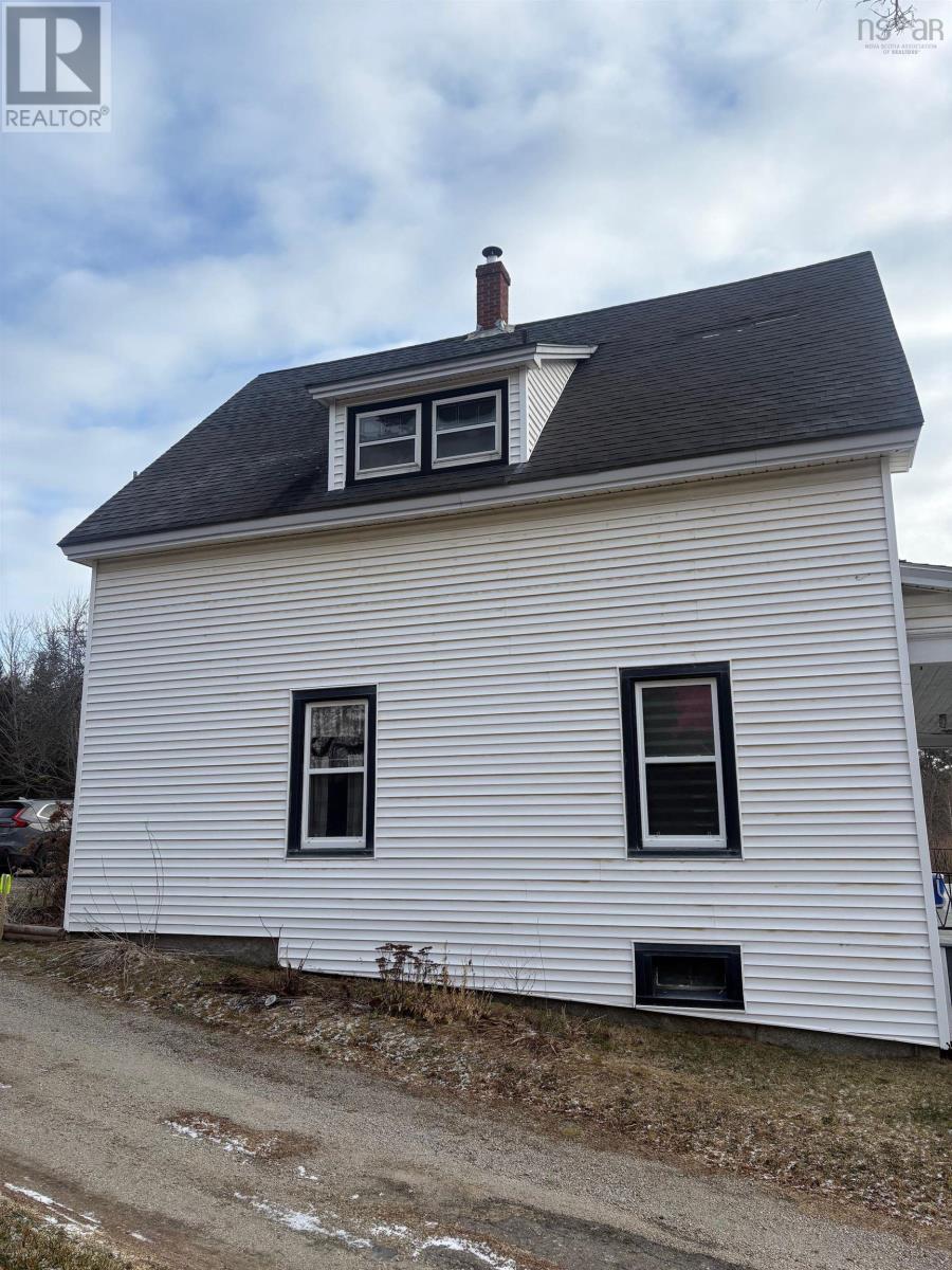 Property 2 of 49 of 13720 Highway 3