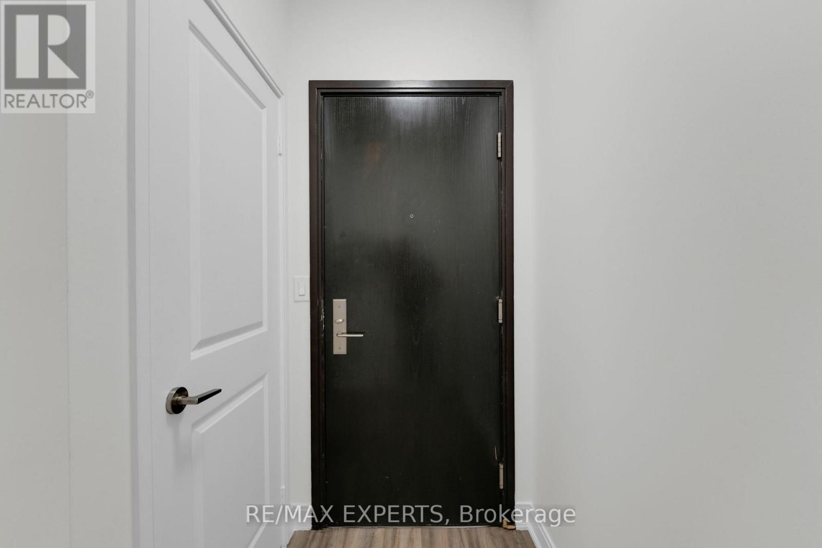 #2111 80 ABSOLUTE AVENUE - 2