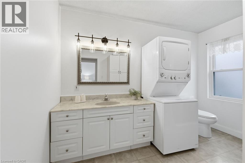 138 GLENHOLME Avenue - 19