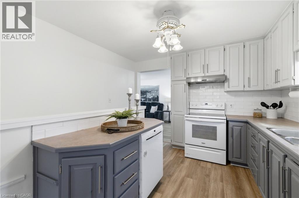 138 GLENHOLME Avenue - 7