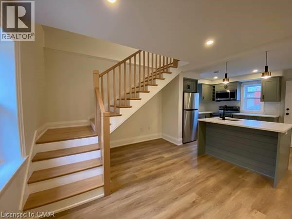 322 HURON Street Unit# Upper, Stratford, Ontario, N5A5T4 — Photo 5