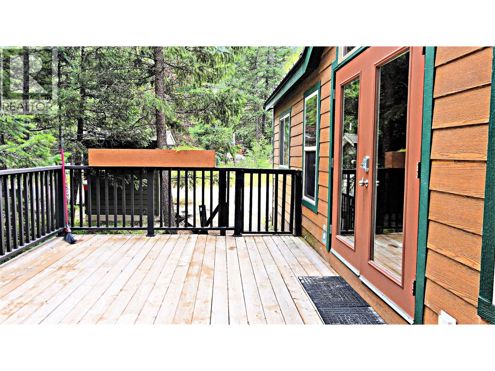 9 4835 Paradise Valley Drive, Peachland