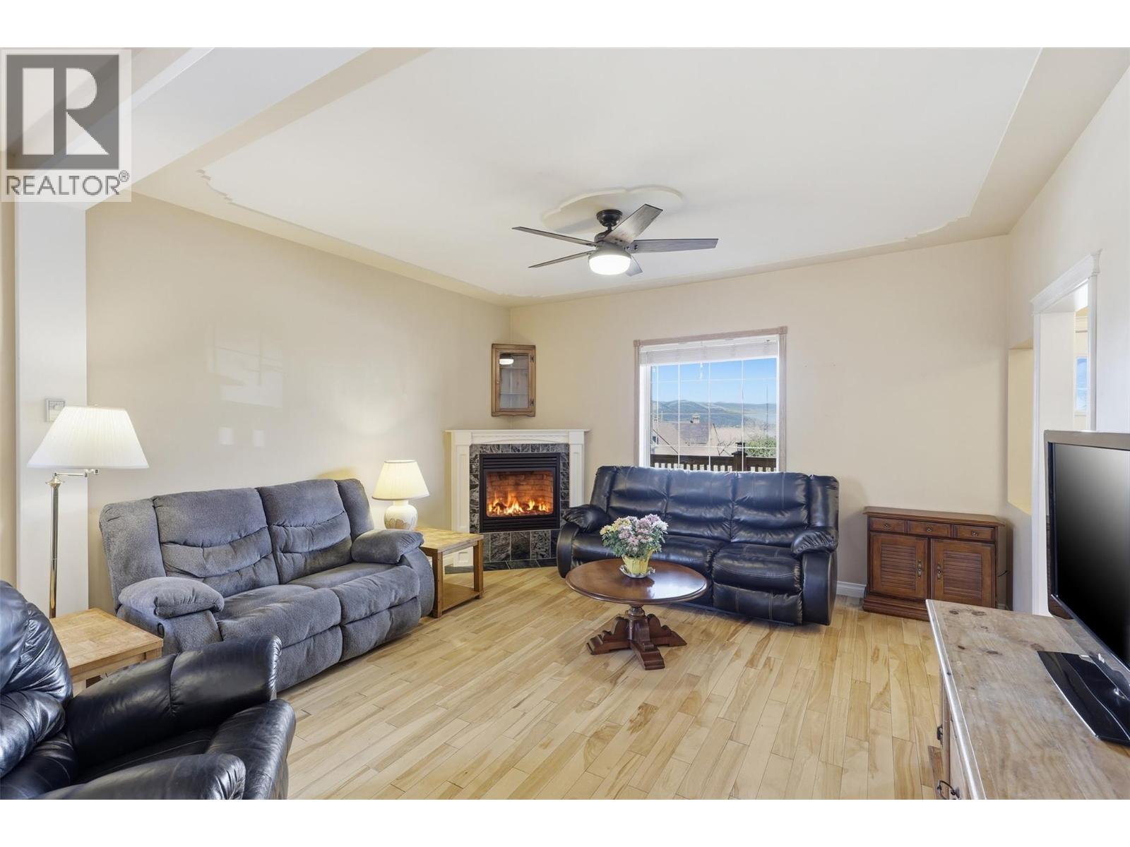 769 DOUGLAS STREET - 12