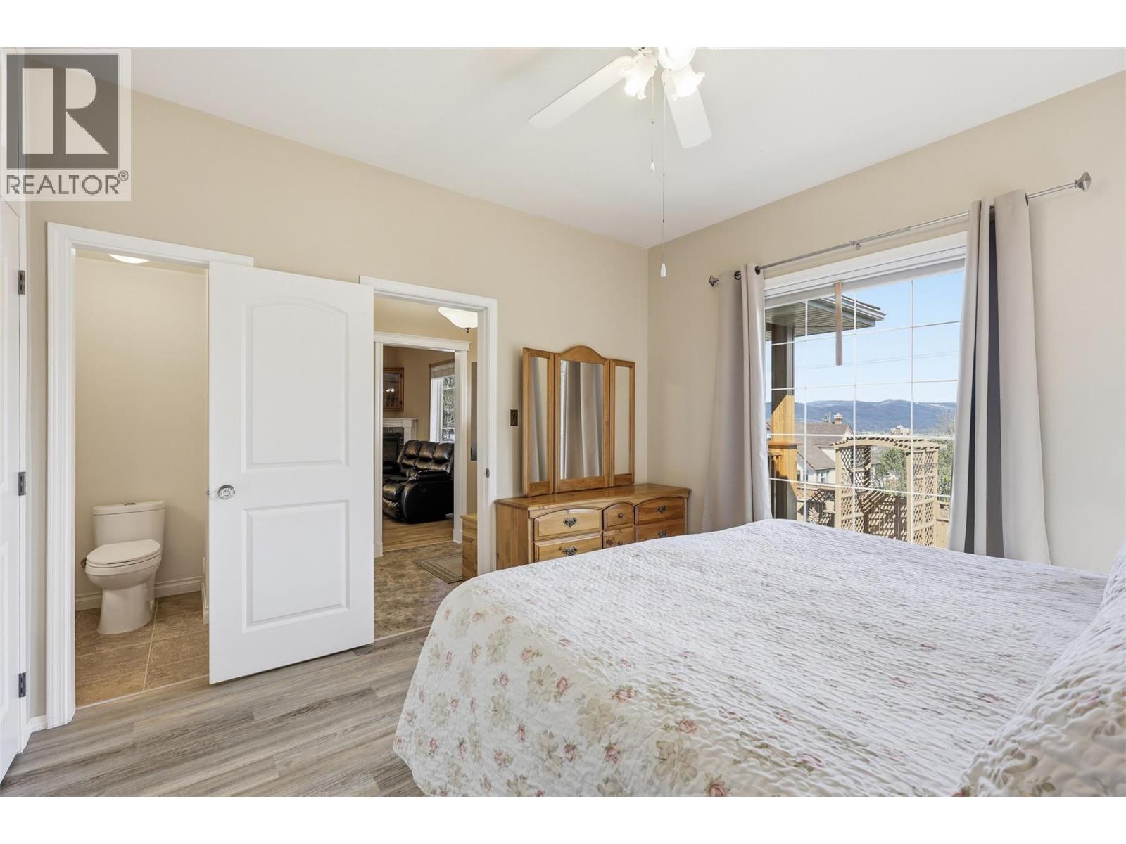 769 DOUGLAS STREET - 20