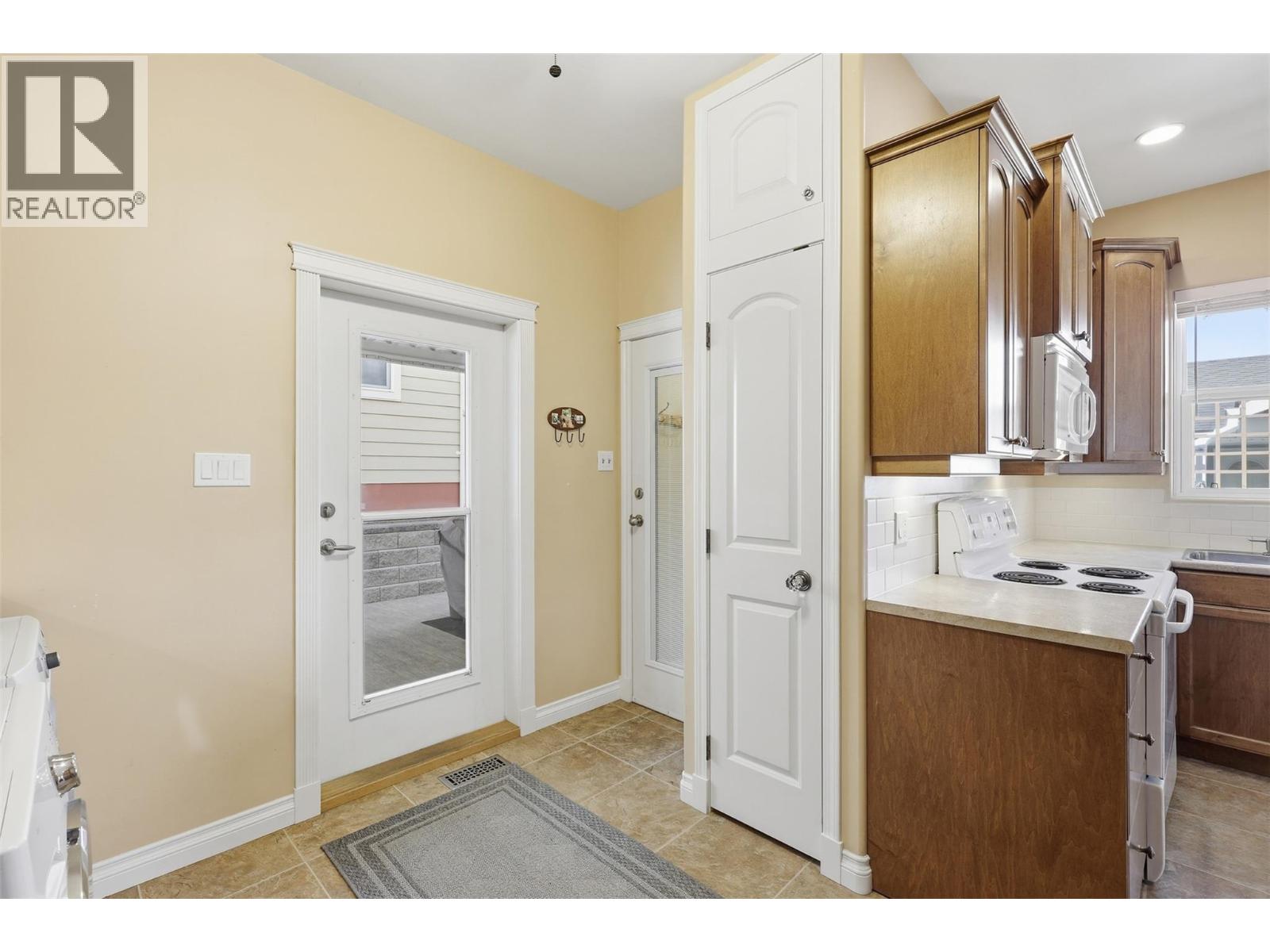 769 DOUGLAS STREET - 28