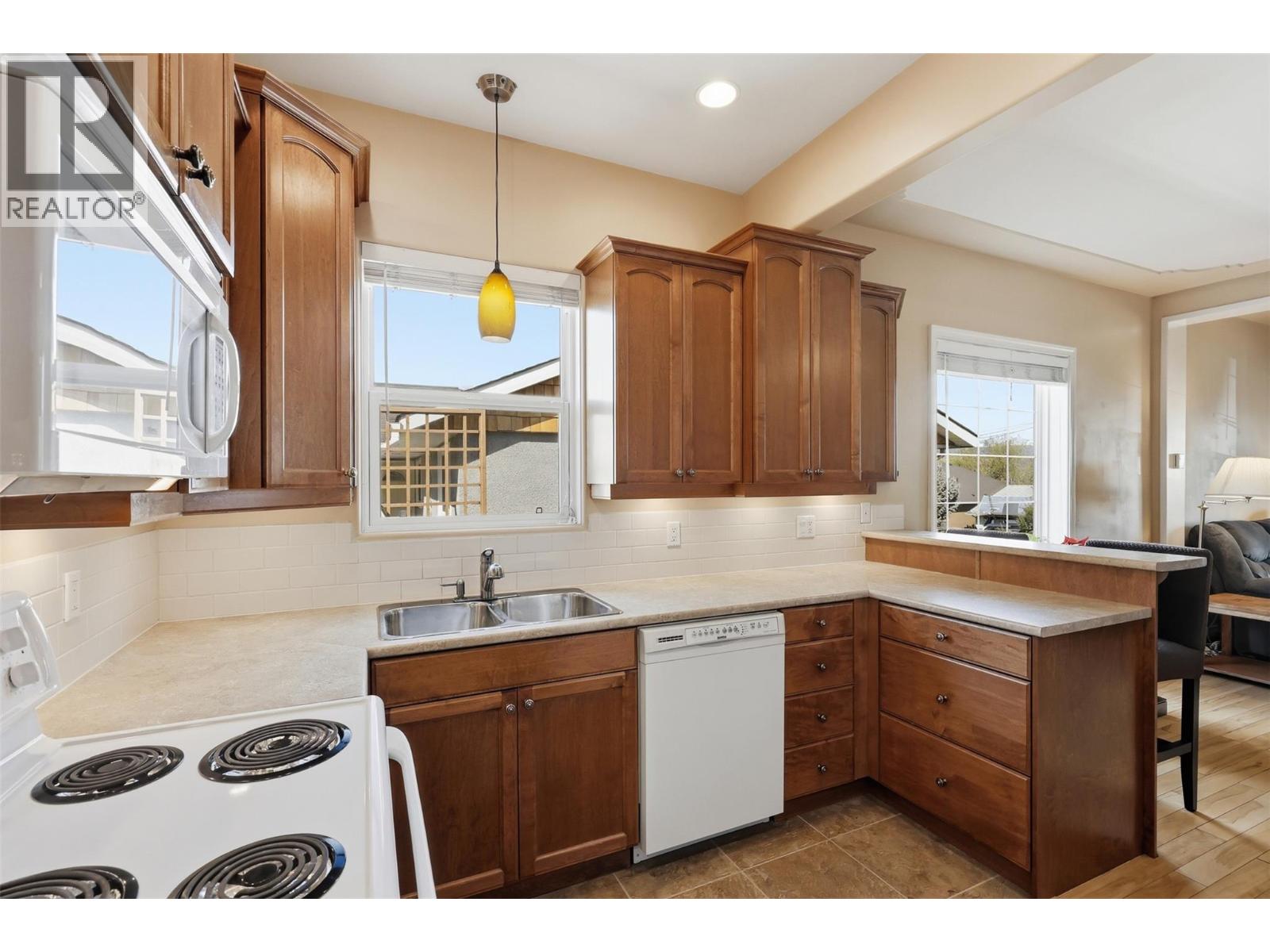 769 DOUGLAS STREET - 17