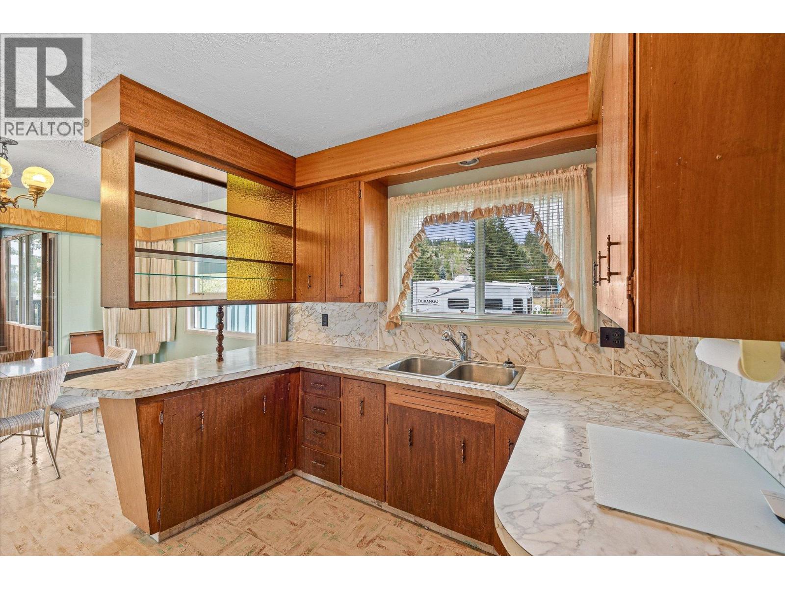  4693 Raymer Road, Kelowna