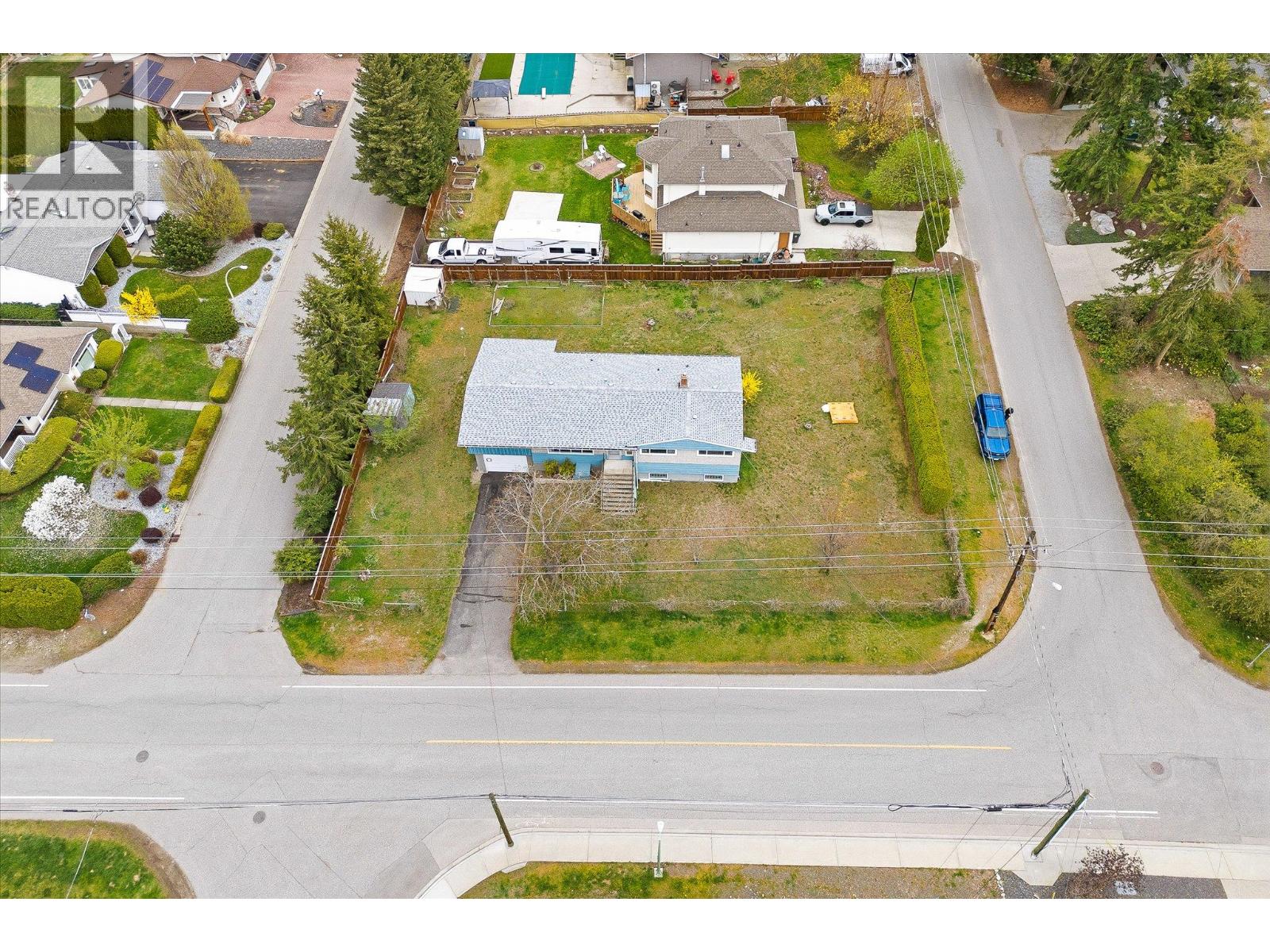 4693 Raymer Road - 1