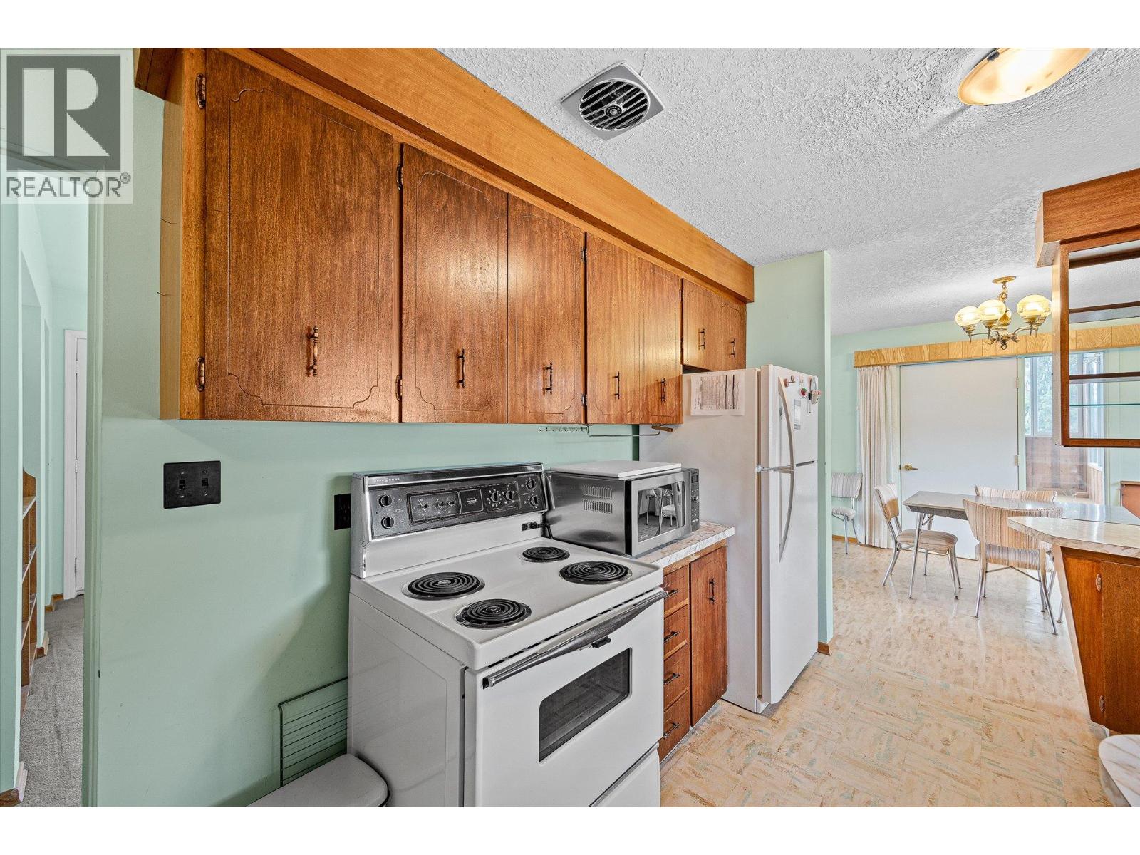  4693 Raymer Road, Kelowna