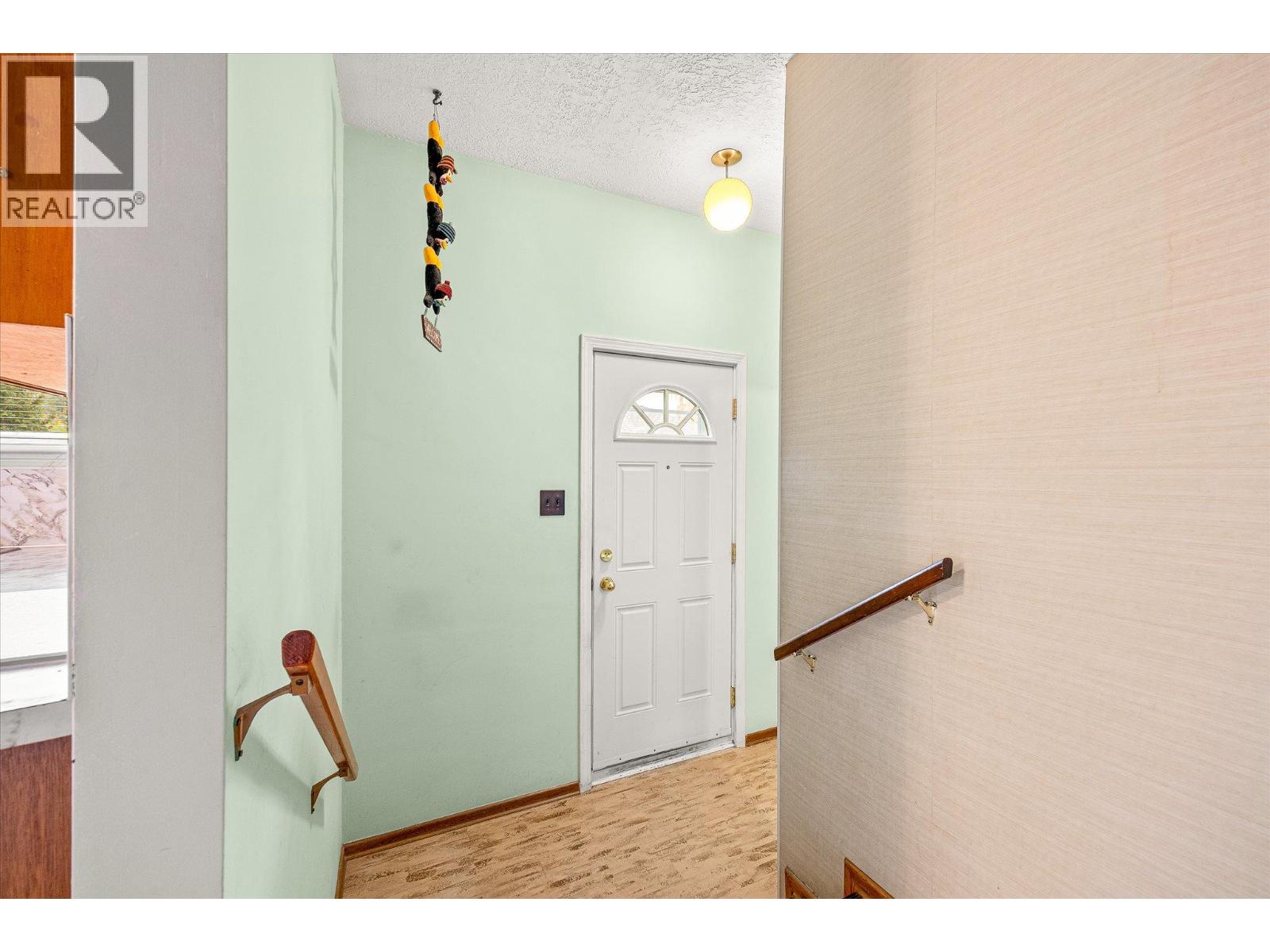  4693 Raymer Road, Kelowna