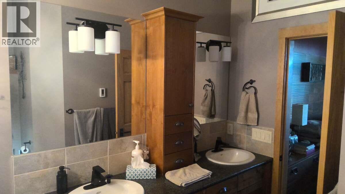  7080 Sun Valley Road, Kelowna