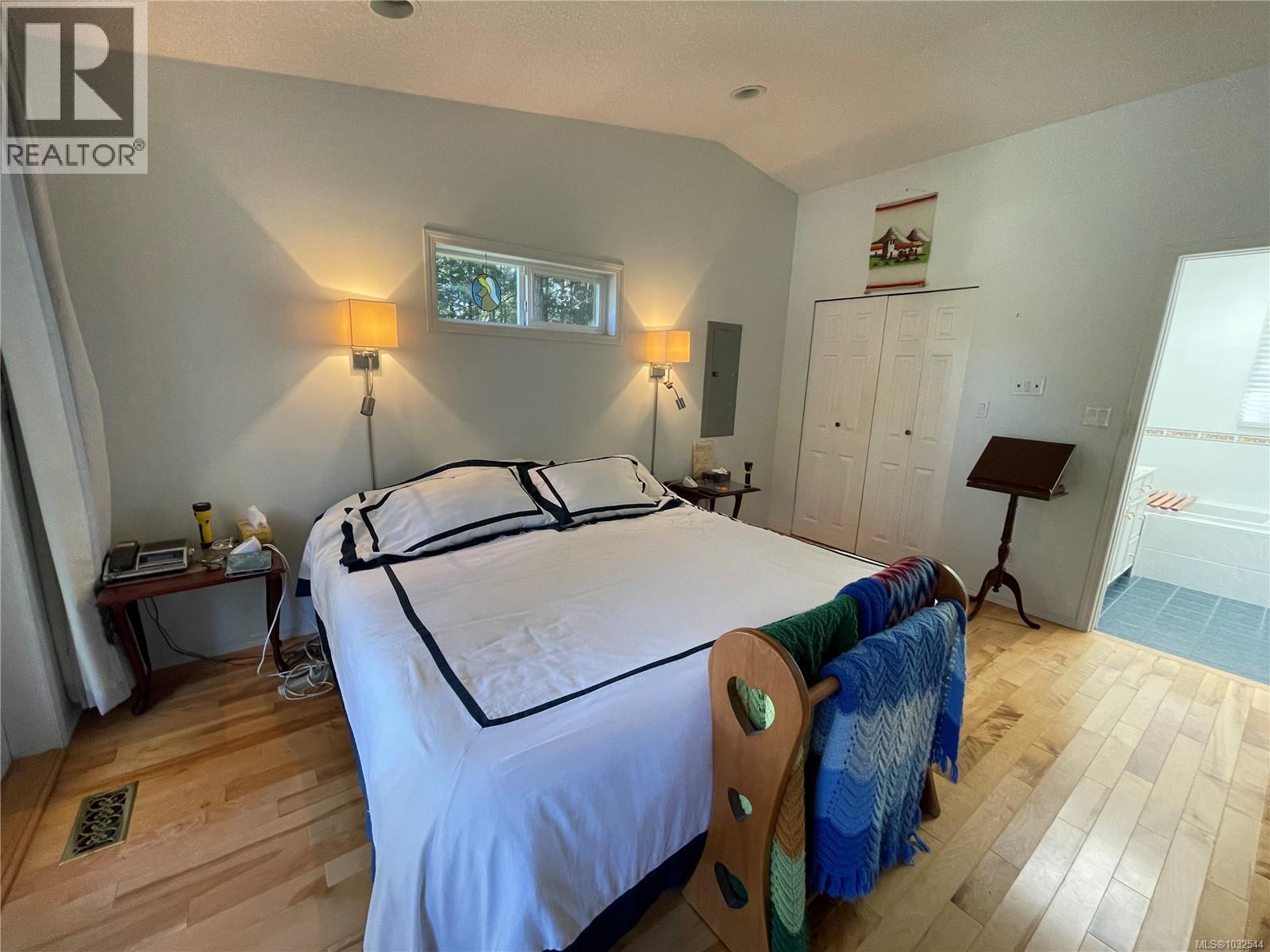 873 Driftwood Dr - 38