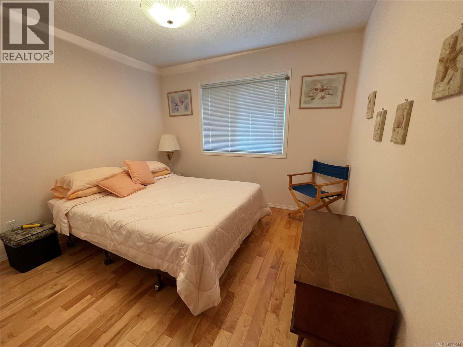 873 Driftwood Dr - 43