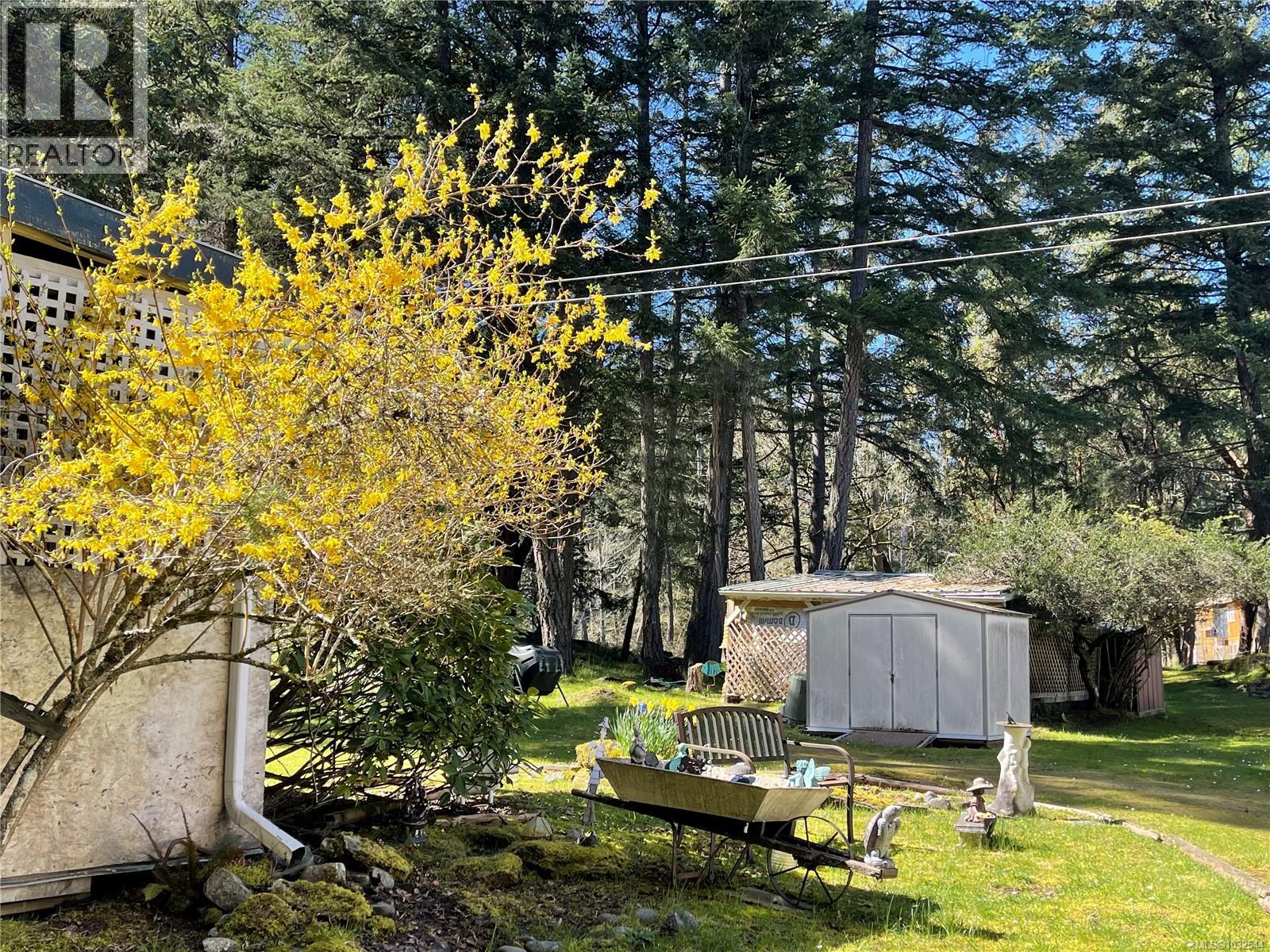 873 Driftwood Dr - 67