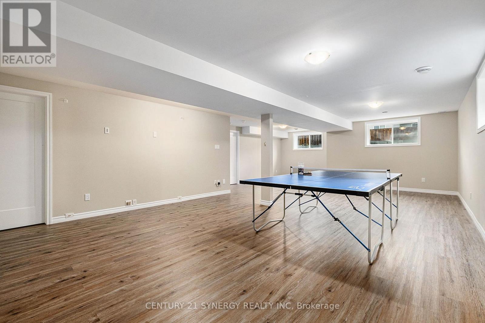 457 HONEYBORNE STREET — photo 22
