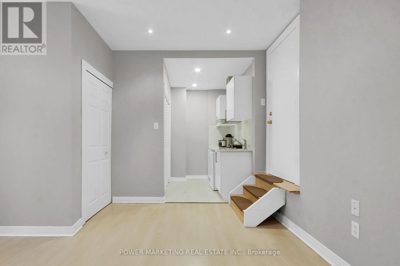 181 MOUNTSHANNON DRIVE — photo 30