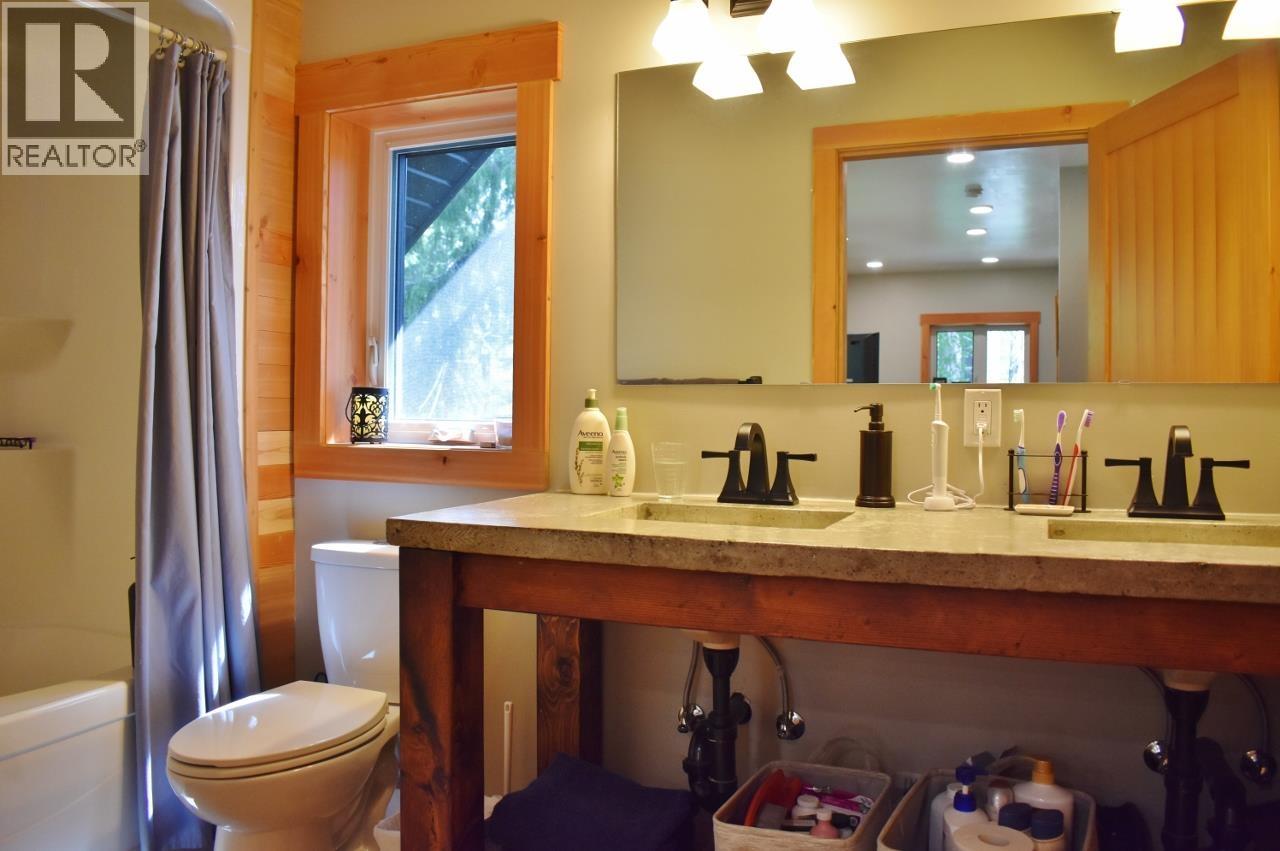 4820 QUESNEL FORKS ROAD - 24