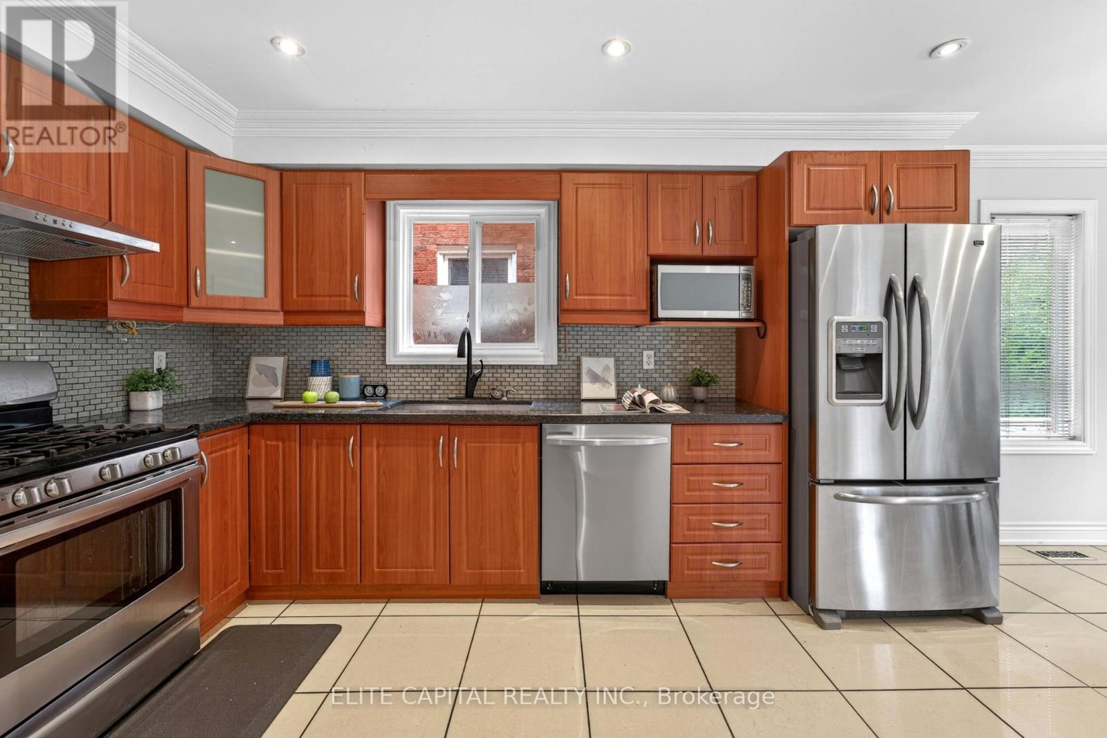100 BERNARD AVENUE - 17