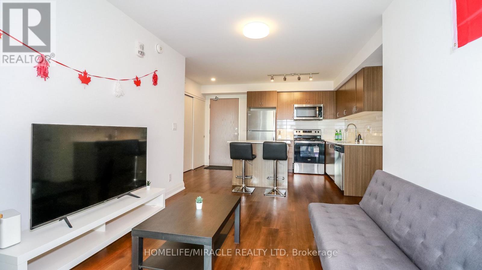 #501 58 LAKESIDE TERRACE - 24