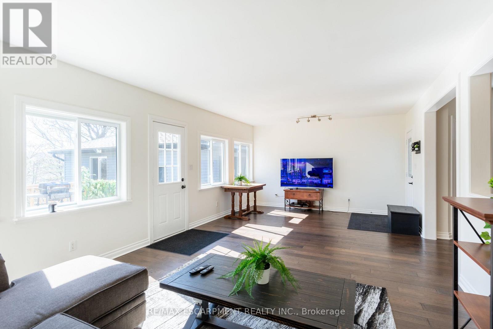 621 ROSSEAU ROAD — photo 16