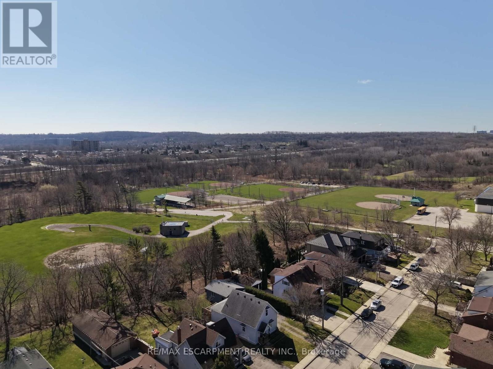 621 ROSSEAU ROAD — photo 46