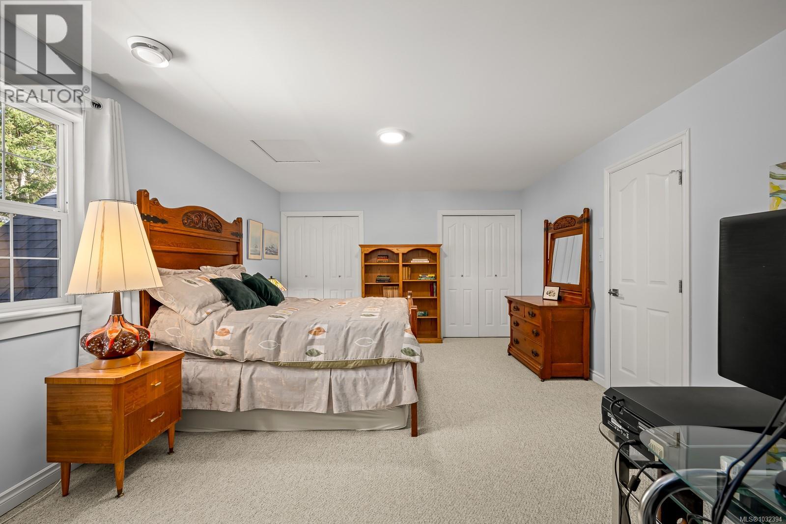 2300 WAVELAND RD - 28