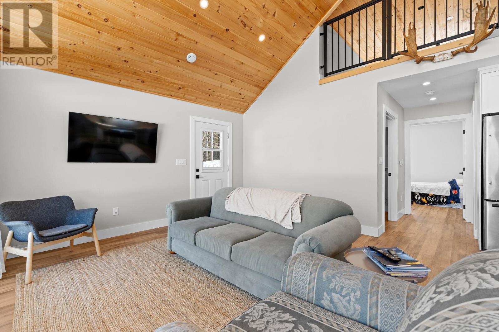 Property 4 of 33 of 162 North End Road