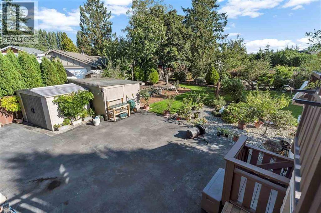 5882 51 Avenue, Delta