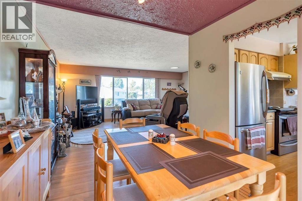 5882 51 Avenue, Delta