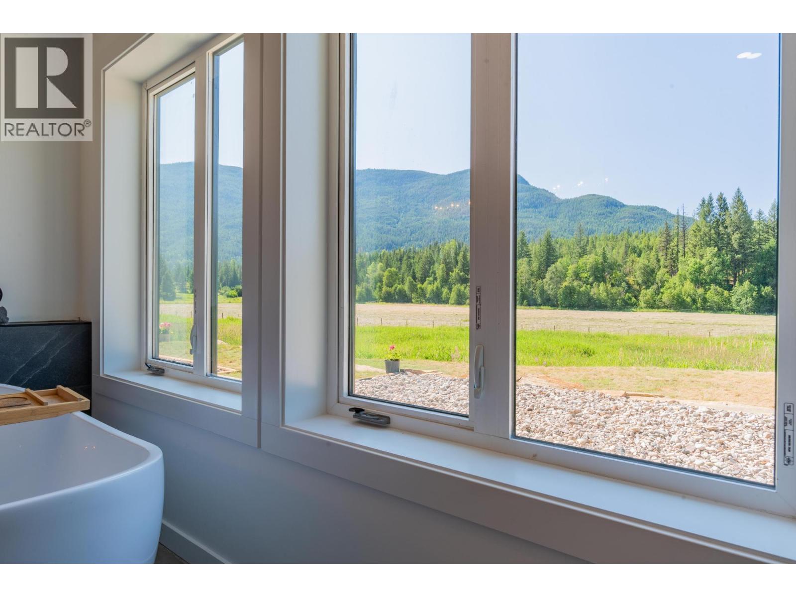 2335 PASS CREEK Road - 44