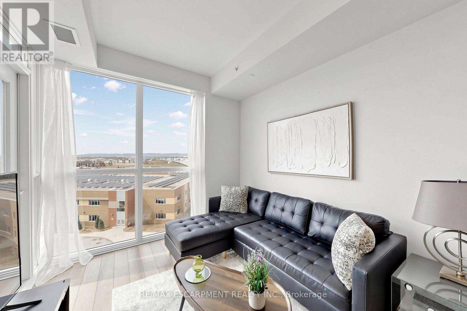#D619 5220 DUNDAS STREET - 11